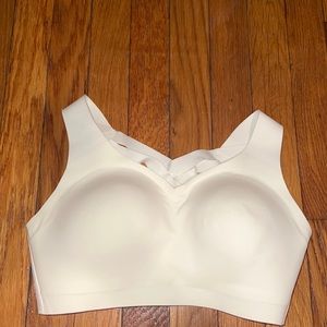 Lululemon 36C Enlite Bra NWT